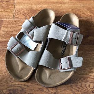 NWT Birkenstock tan classic double strap leather sandals in size 39/ 9us